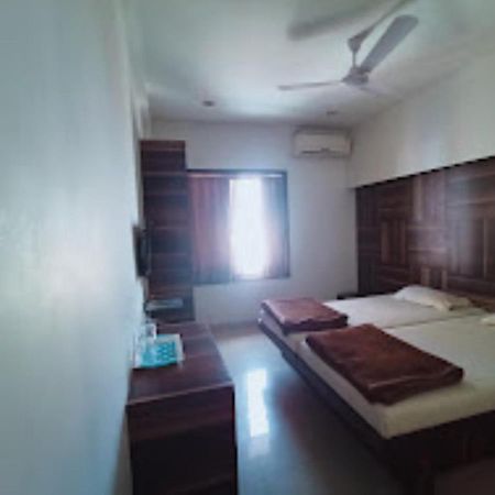 Atithi Guest House,Насик Экстерьер фото