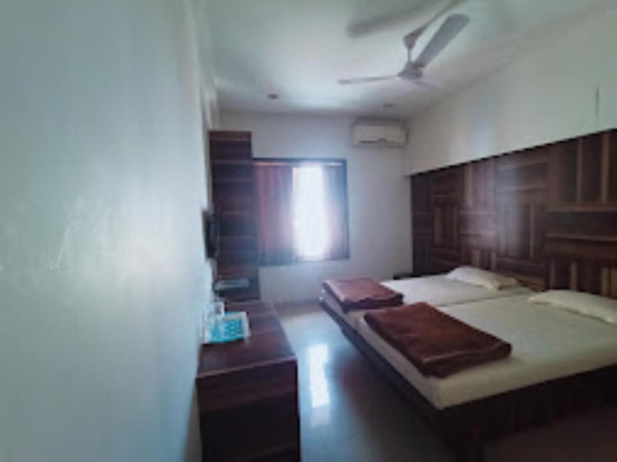 Atithi Guest House,Насик Экстерьер фото